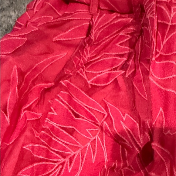 DO+BE Pink Leaf Pattern Shorts - Picture 3 of 5